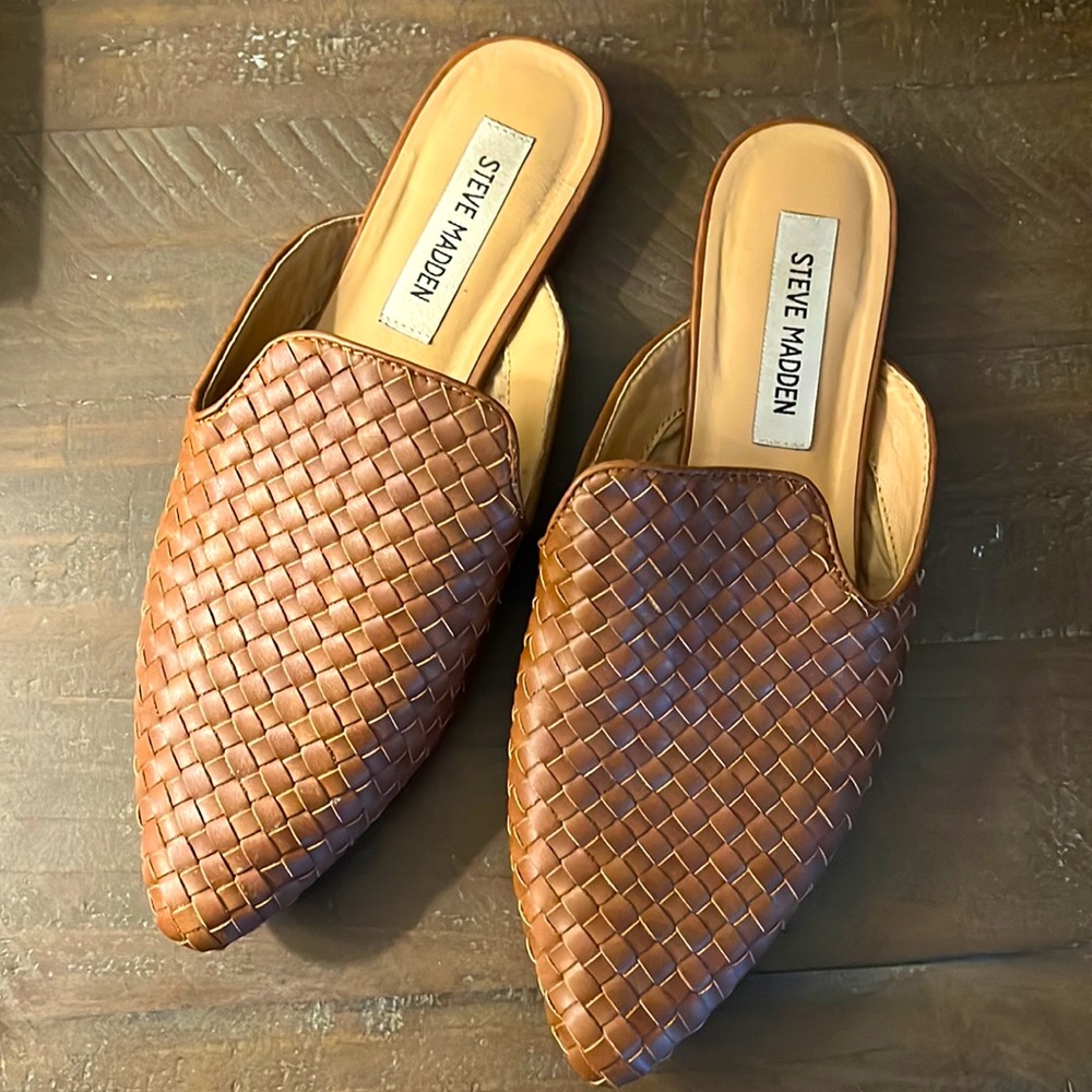 *EUC* sz 8 Steve Madden brown mules